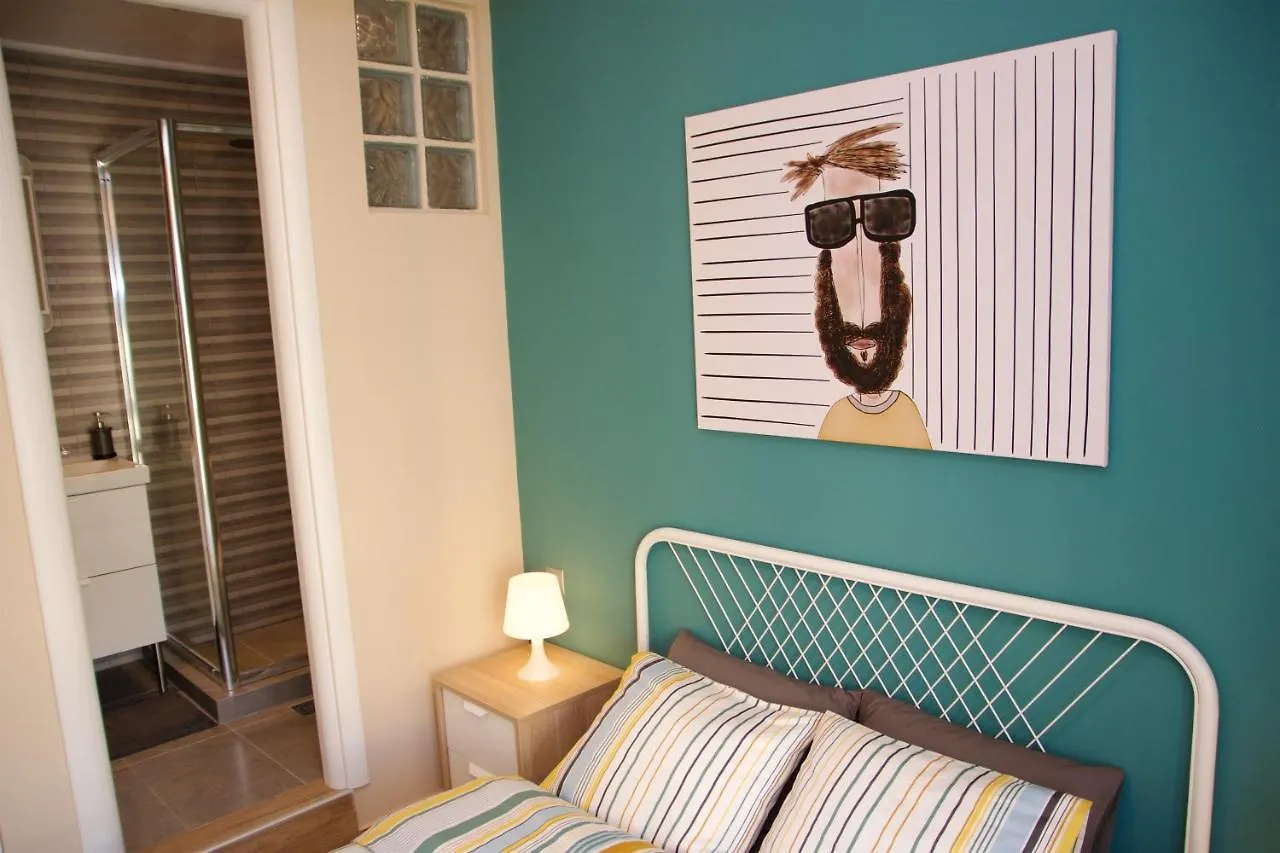 Super Cute & Cozy Mini Studios In City Center Soluň 0*,  Řecko